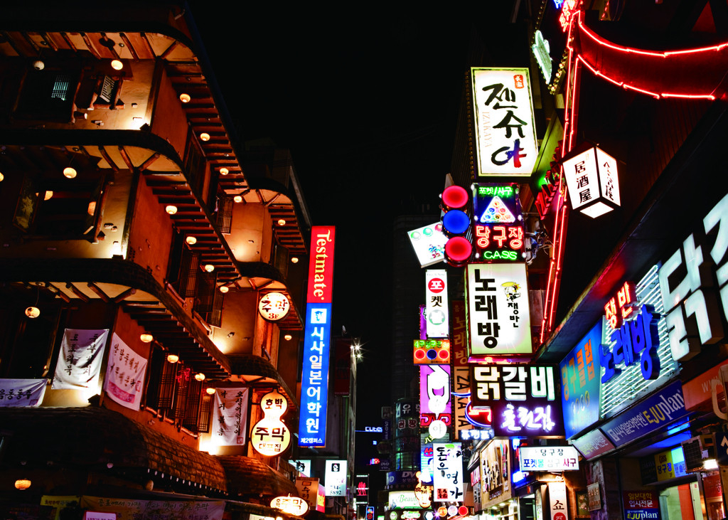 中國游客韓免稅店排長隊 韓國旅游業(yè)界充滿期待