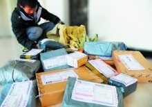 多家快遞表示春節(jié)不打烊但個(gè)別快遞公司可能會(huì)加價(jià)