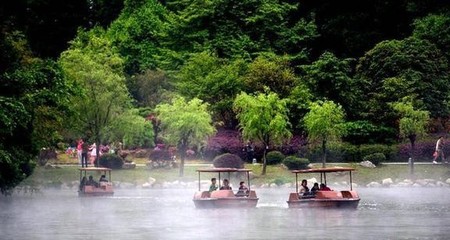 景區(qū)門票降價(jià)實(shí)現(xiàn)轉(zhuǎn)型升級(jí)