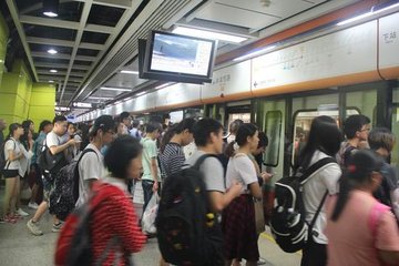廣州體育西路地鐵站成全國最擁擠地鐵站